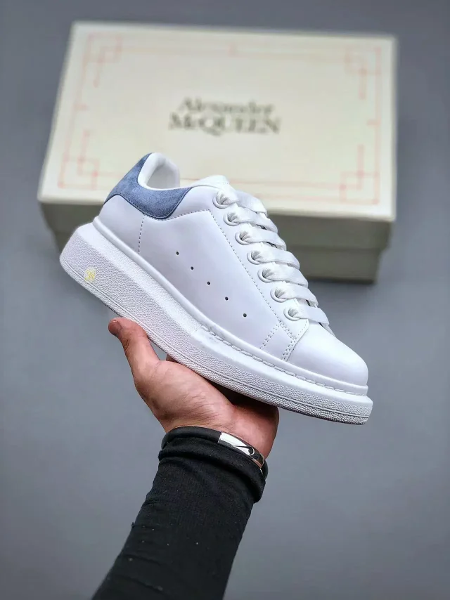 Alexander McQueen Sneakers Low-Top Oversized product detail image 6