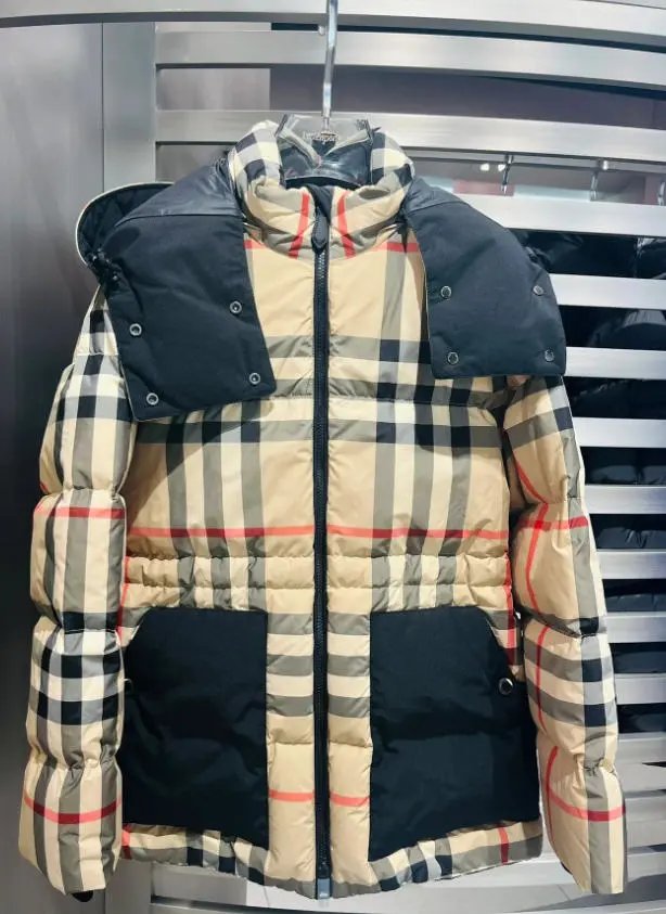 Burberry grid 2