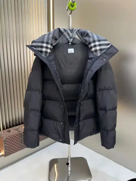 Classic down jacket with down filling and water-resistant jacket