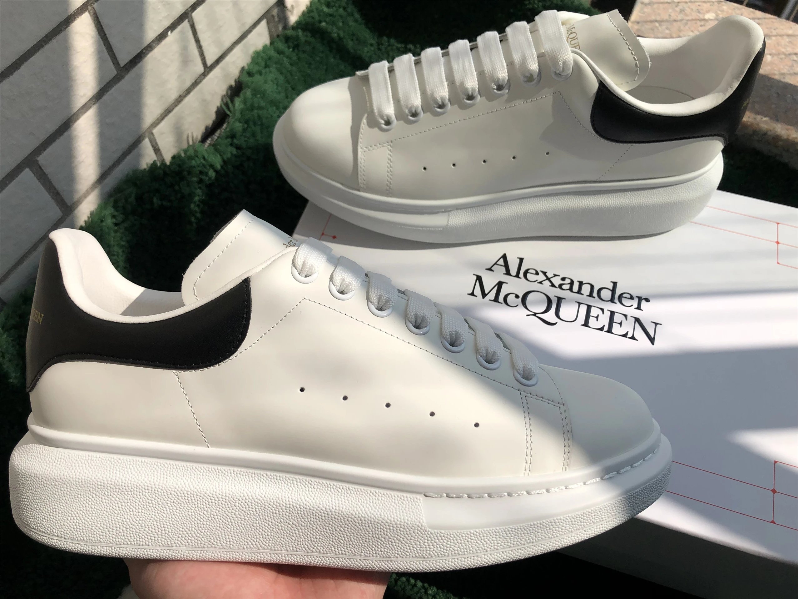 Alexander McQueen Oversized Sneakers White with Holographic Heel Tab Sneakers - 8