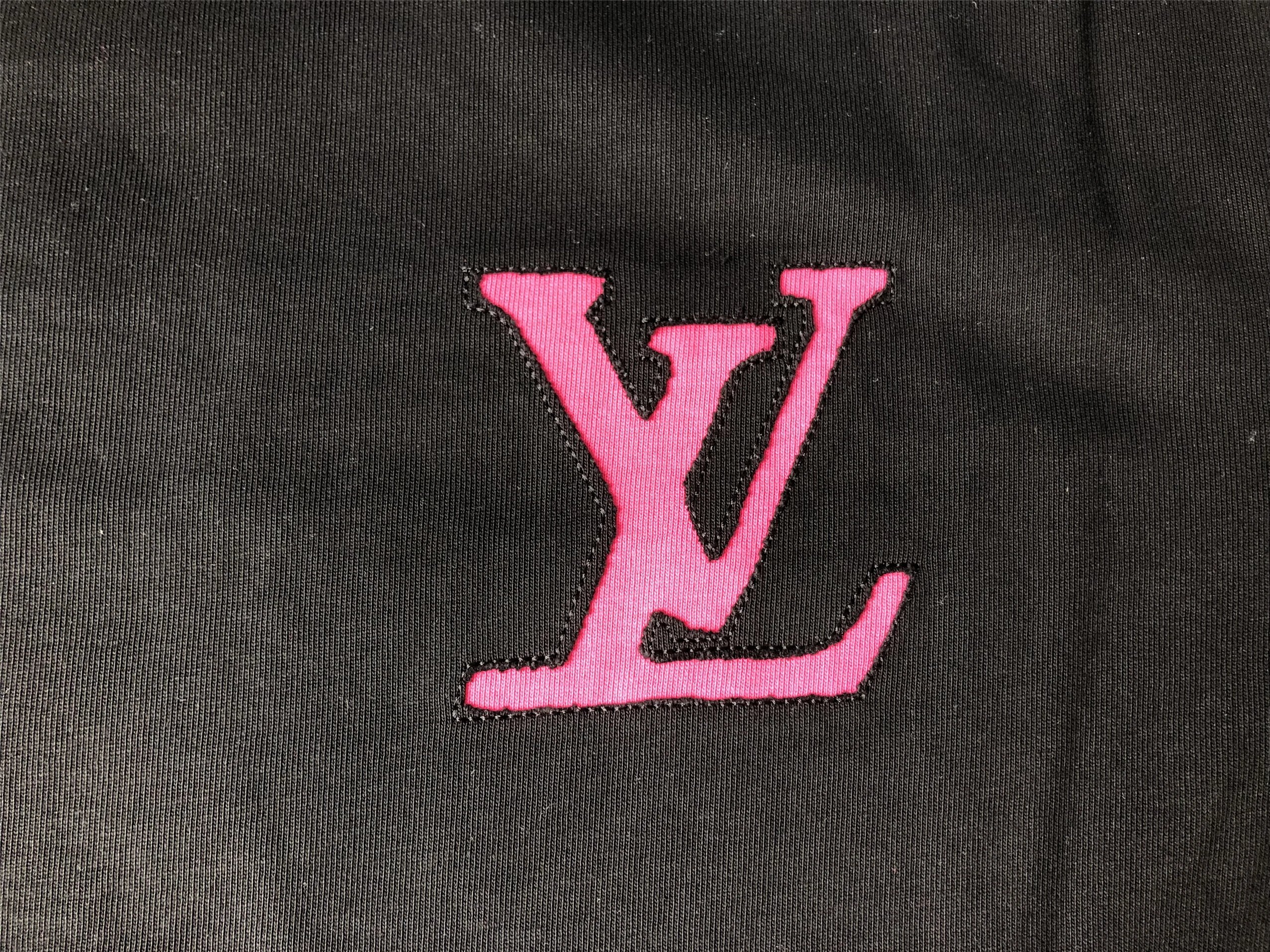 IV T-Shirt photo 5