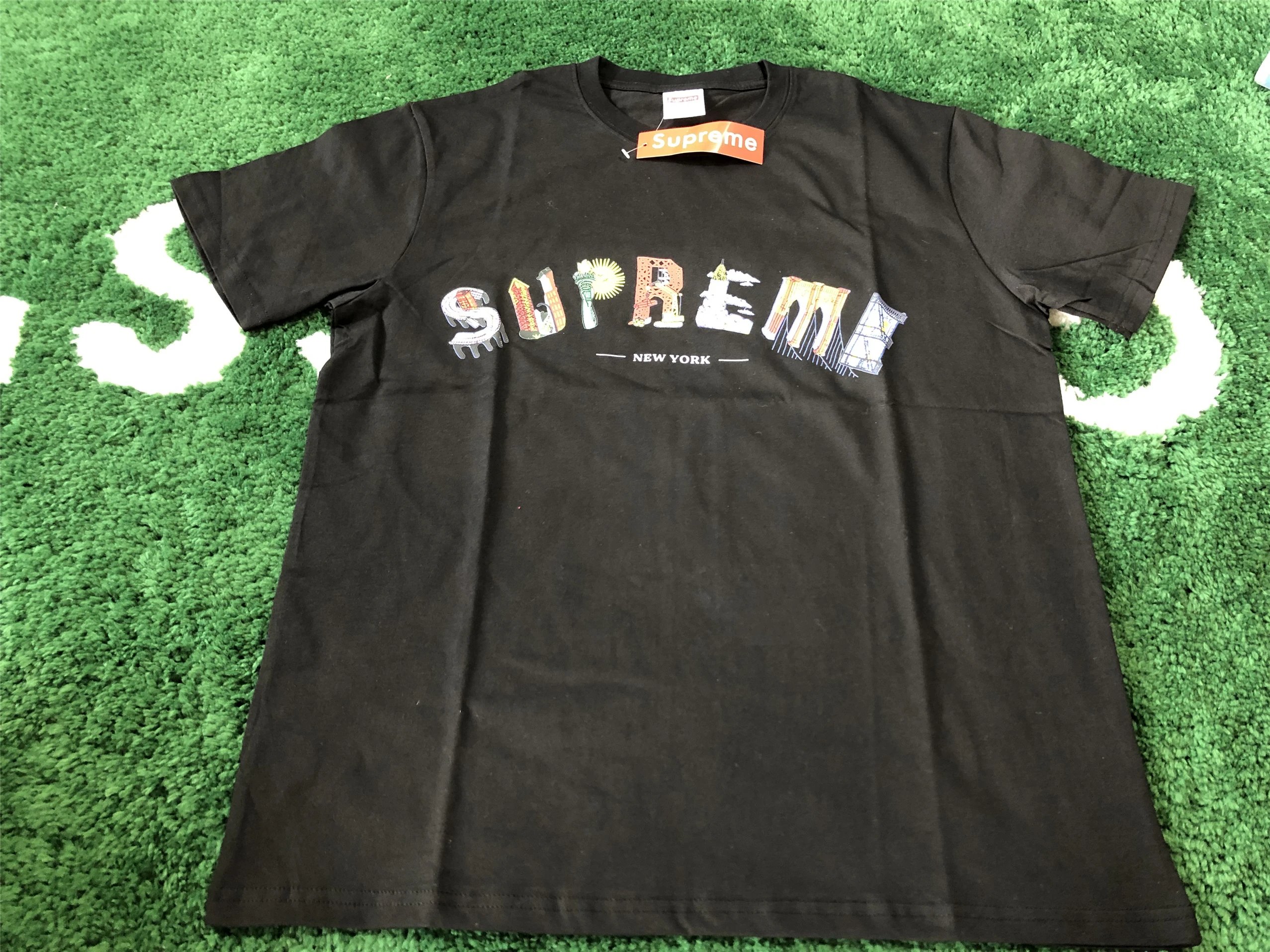 Supreme Tee 