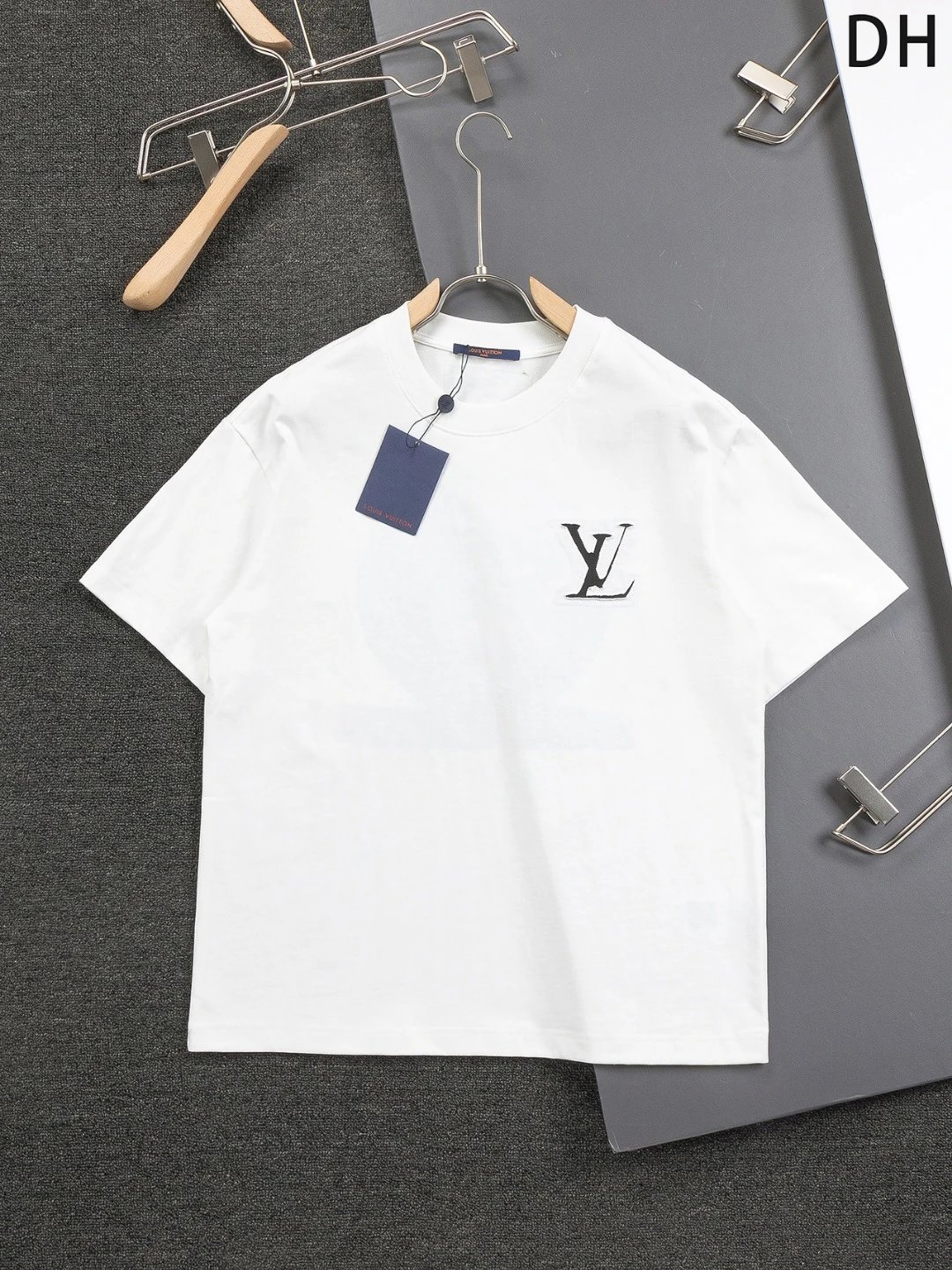 IV T-Shirt photo 3