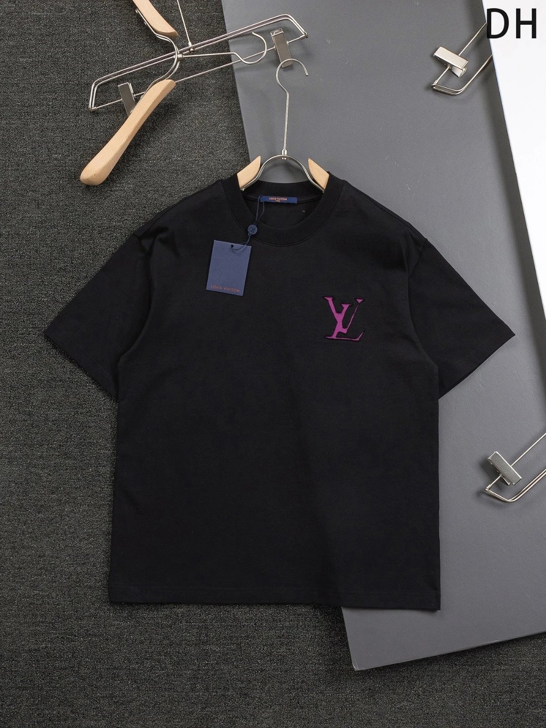 IV T-Shirt photo 2