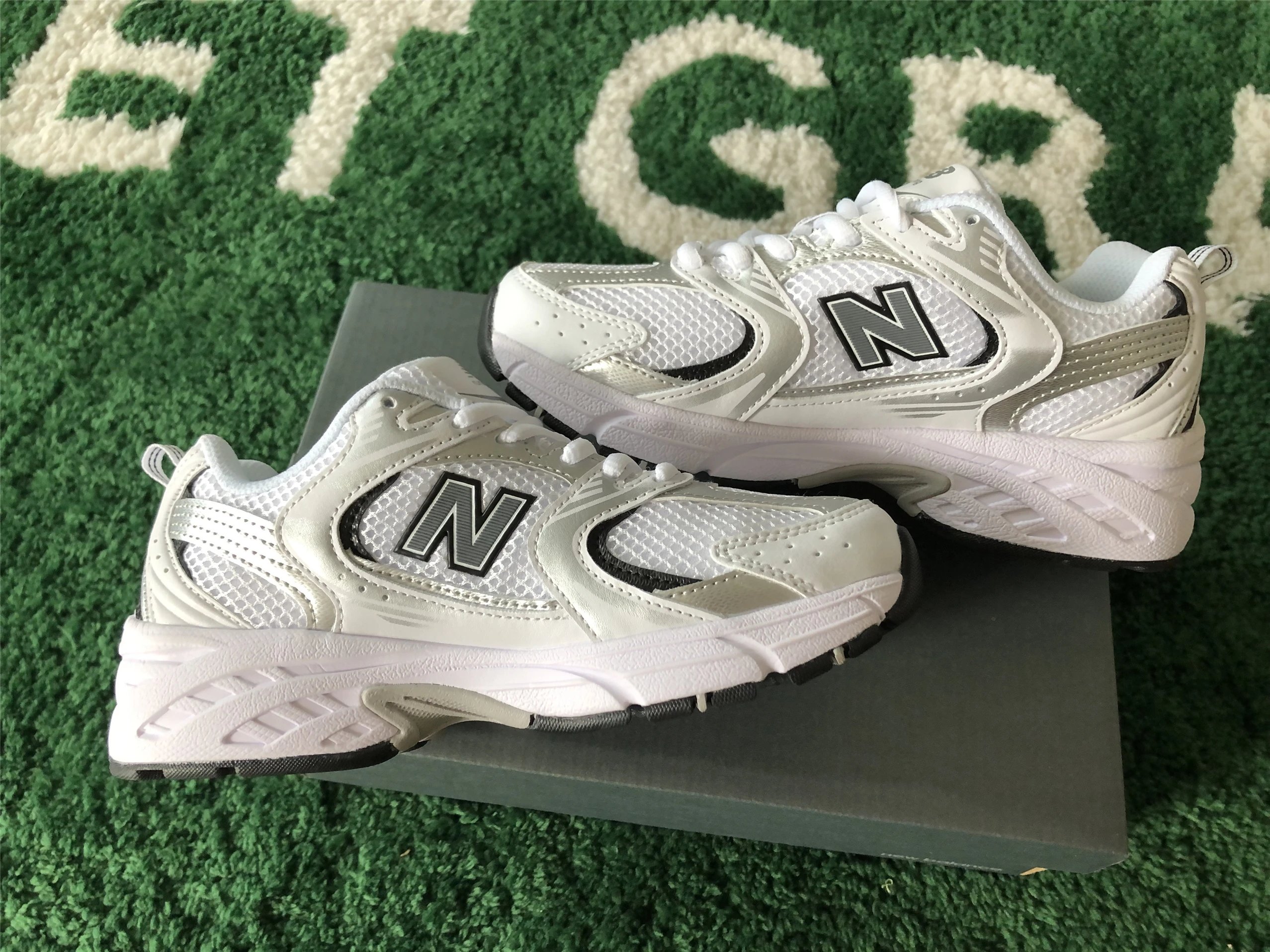 New Balance 9060 Pink Beige Chunky Sneakers - 73
