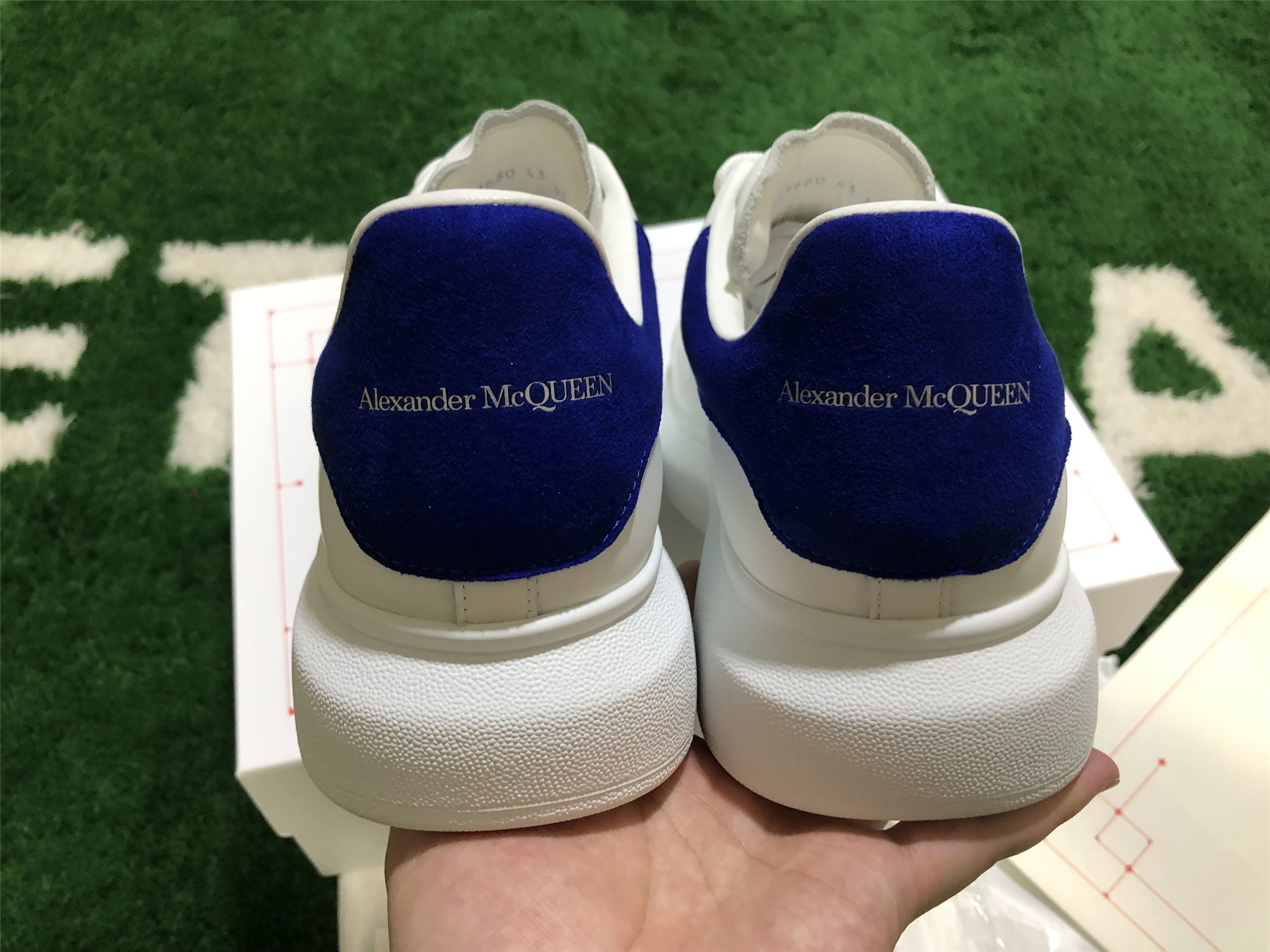 Alexander McQueen Oversized Sneakers White with Holographic Heel Tab Sneakers - 26