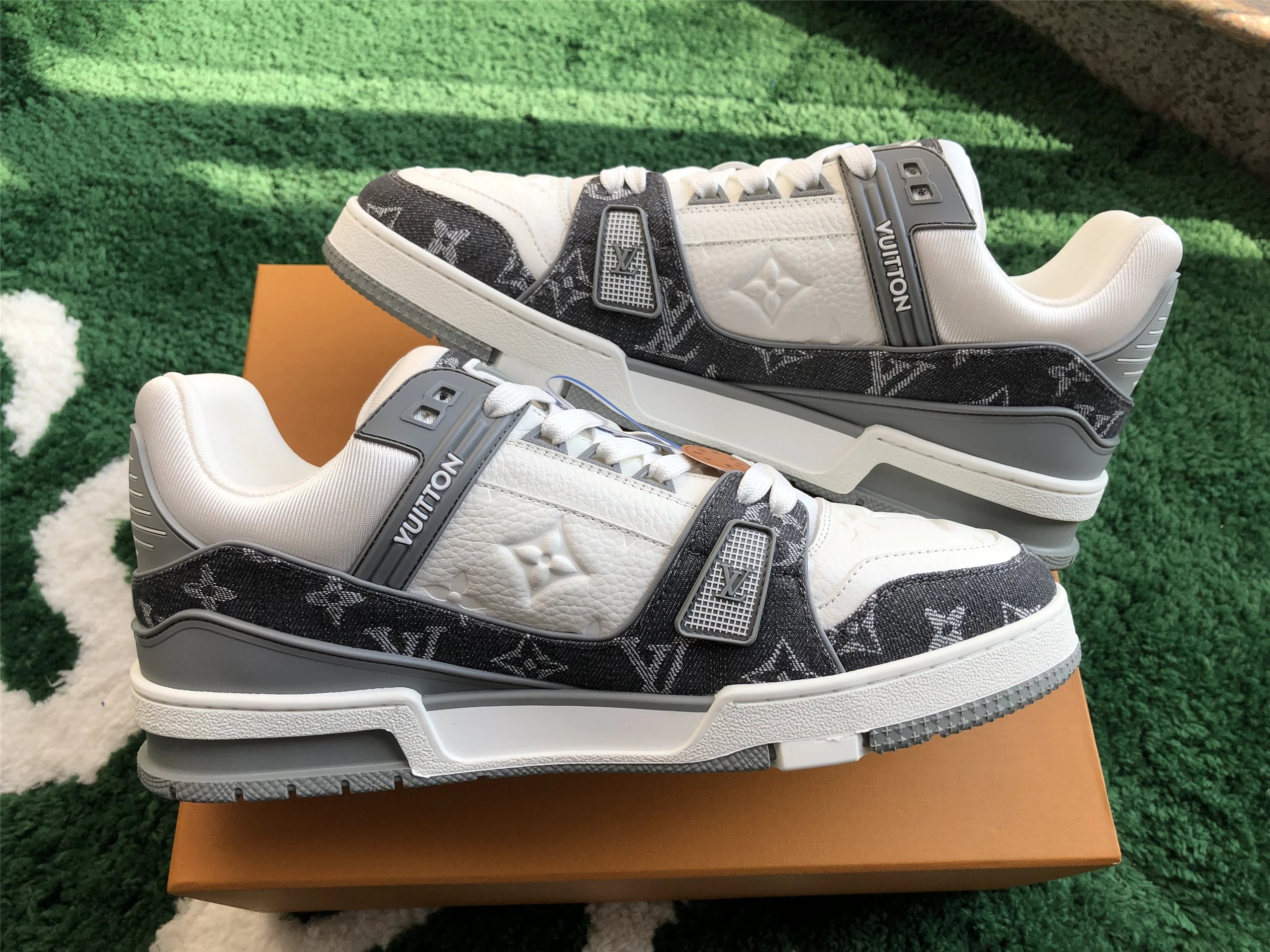 Louis Vuitton Archlight Purple Monogram Flower Sneakers - 13