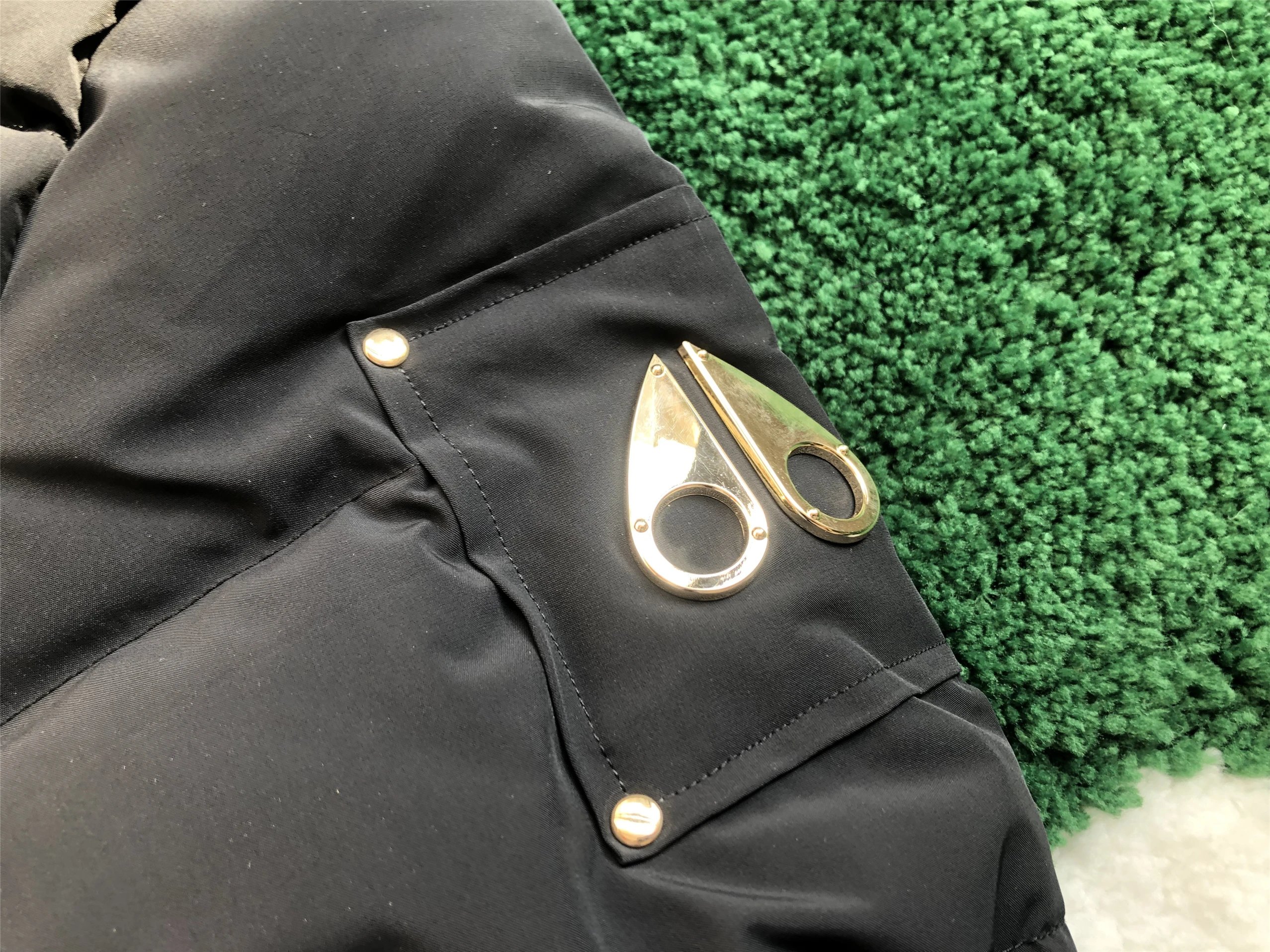 Moncler Maya Down Jacket Army Green - 32