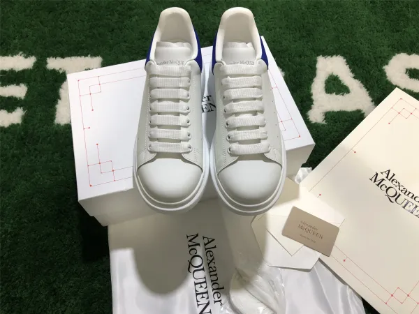 Alexander McQueen Oversized Sneakers White with Holographic Heel Tab Sneakers - 28