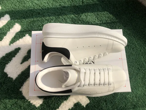 Alexander McQueen Oversized Sneakers White with Holographic Heel Tab Sneakers - 4