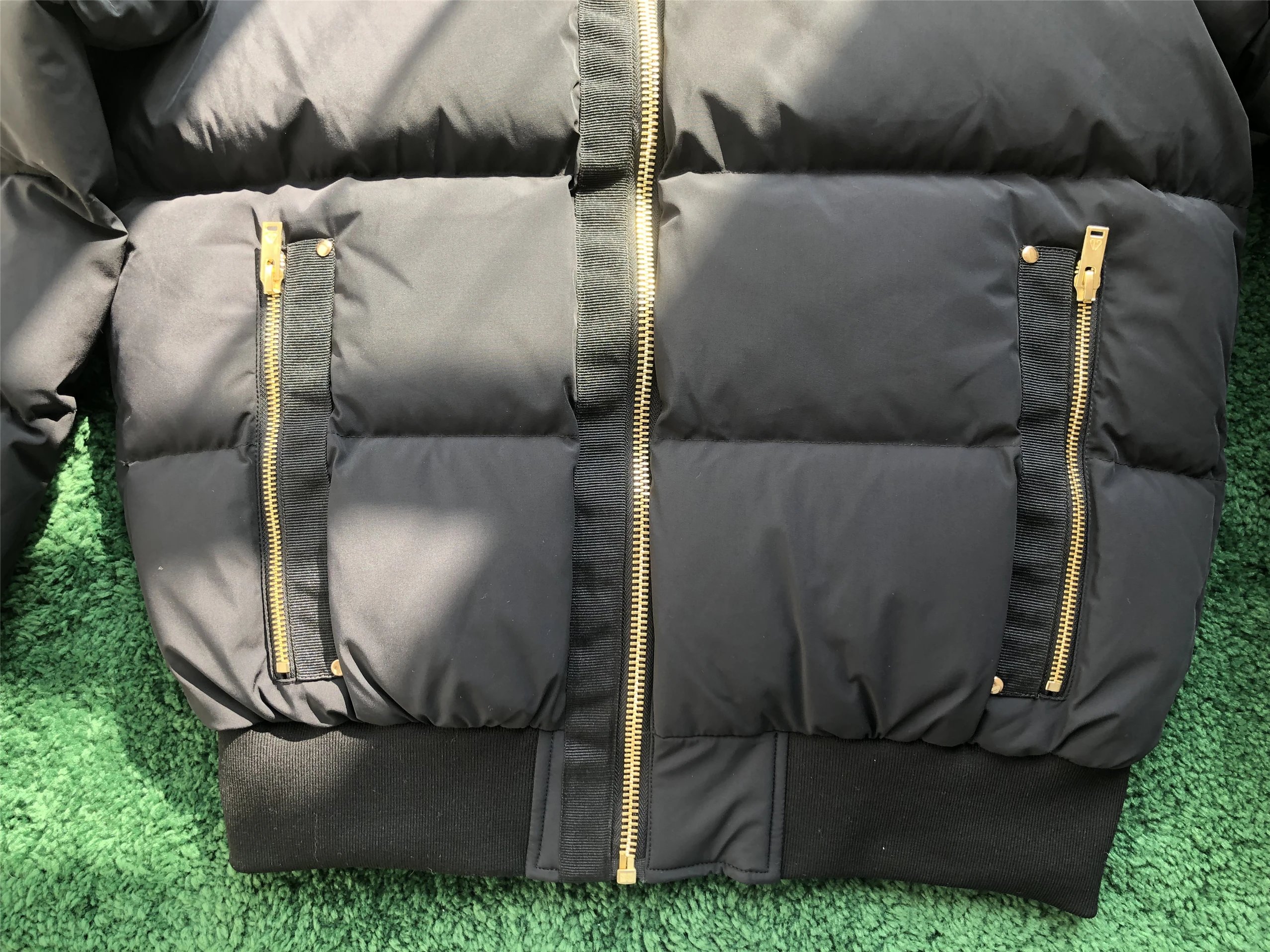 Moncler Maya Down Jacket Army Green - 31