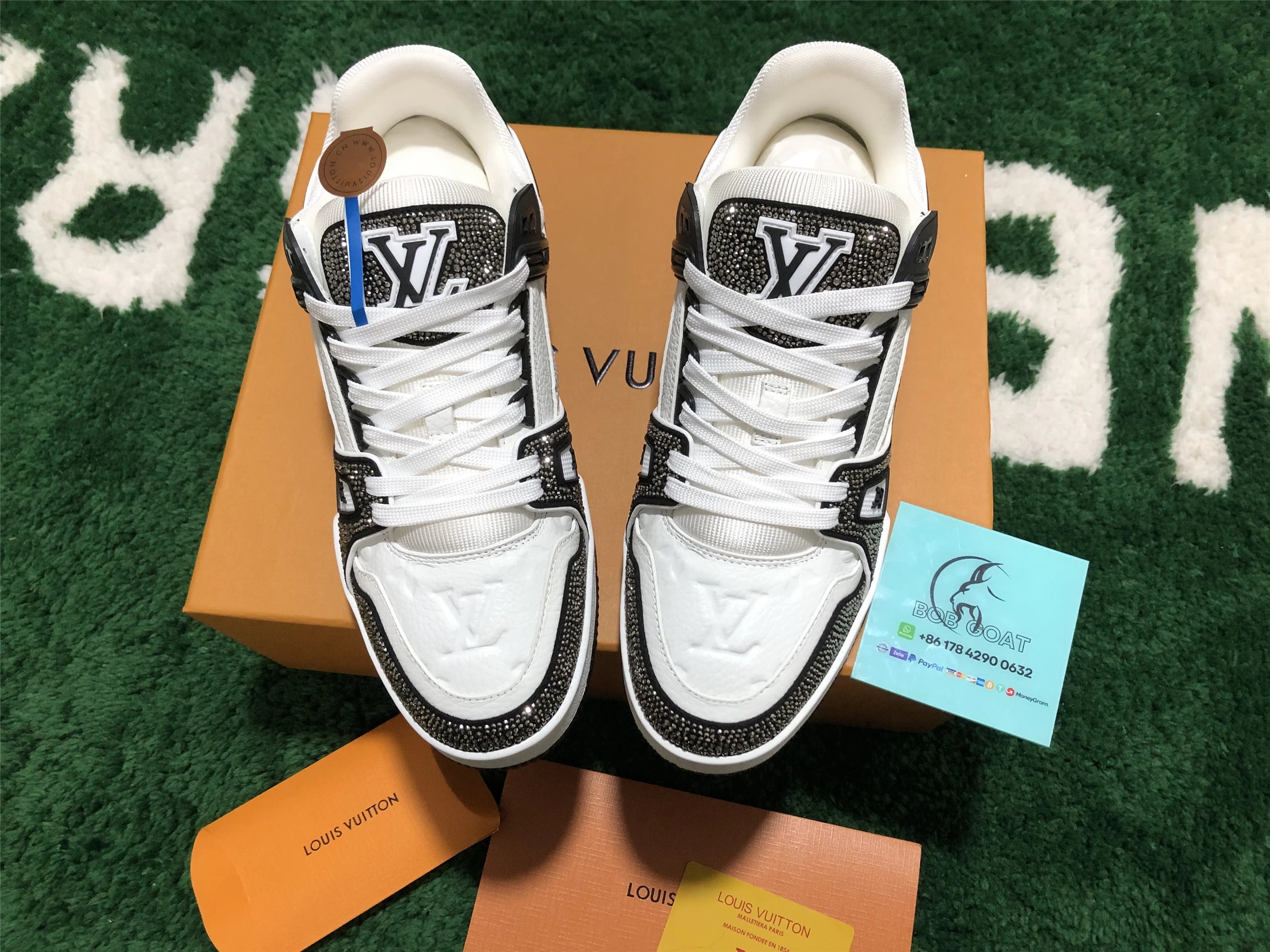 Louis Vuitton Archlight Purple Monogram Flower Sneakers - 31
