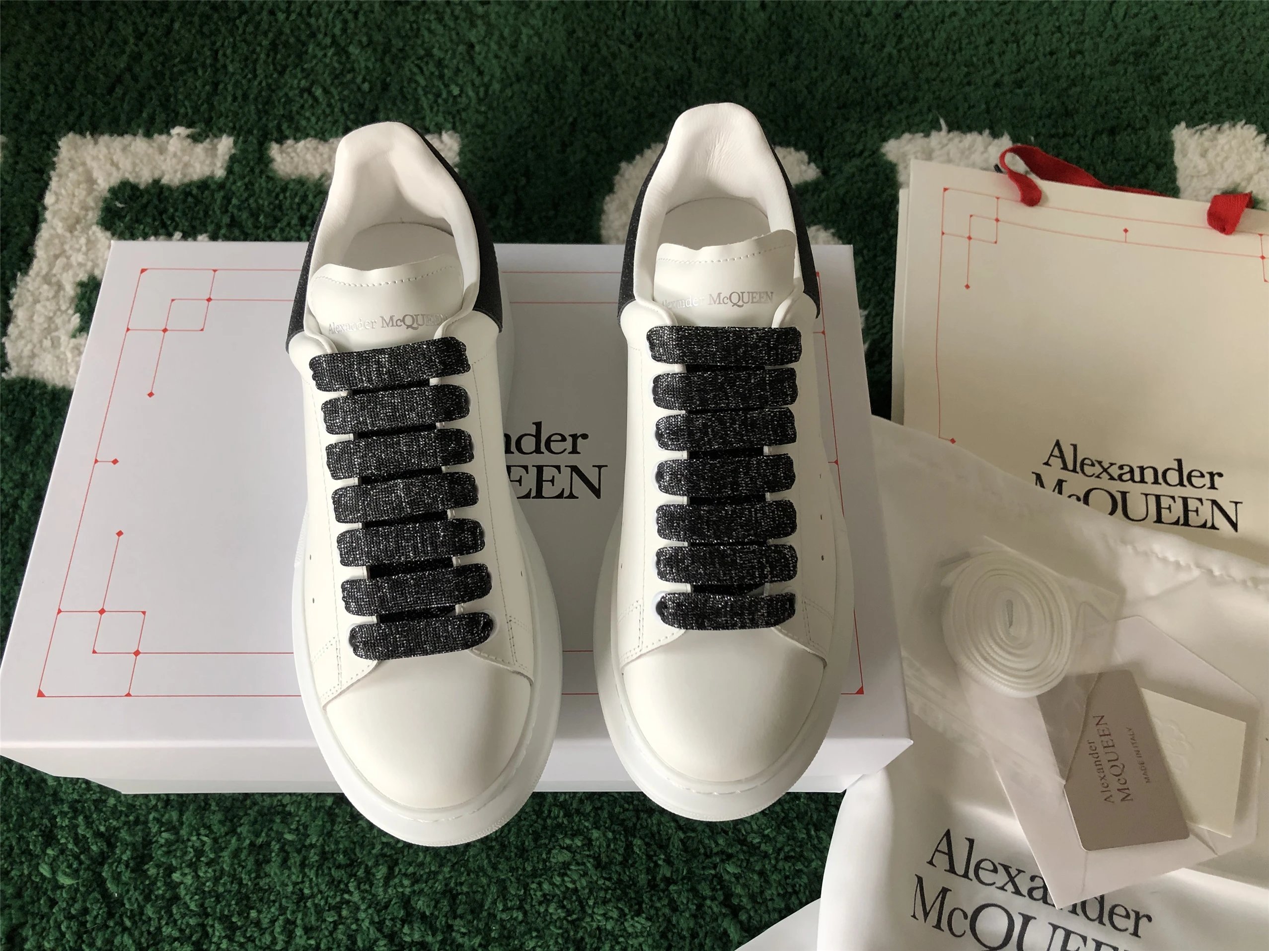 Alexander McQueen Oversized Sneakers White with Holographic Heel Tab Sneakers - 33