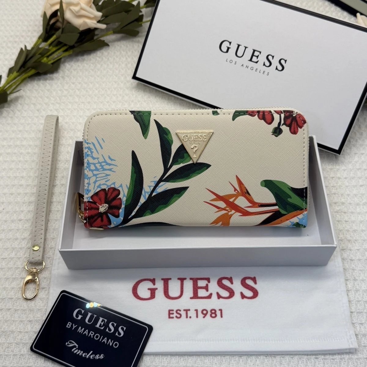 Guess Floral Print Beige Walle