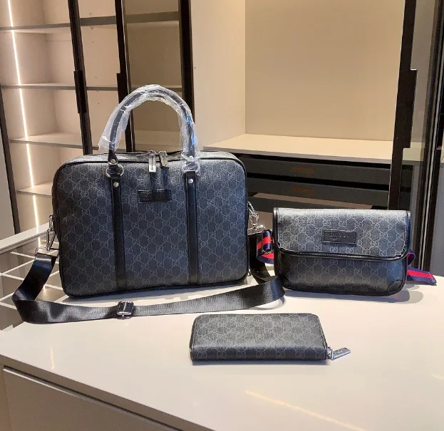 Gucci GG Supreme Black Bag