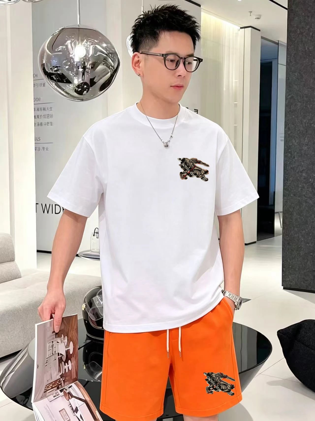 Burberry White T-Shi