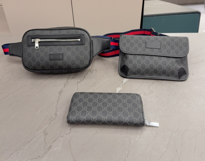 Gucci GG Supreme Black Bag