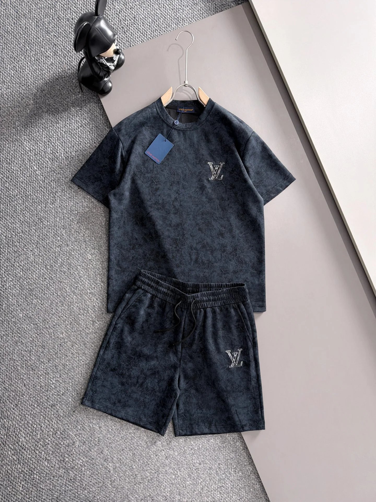 Louis Vuitton Monogram White Logo Print休闲运动套装