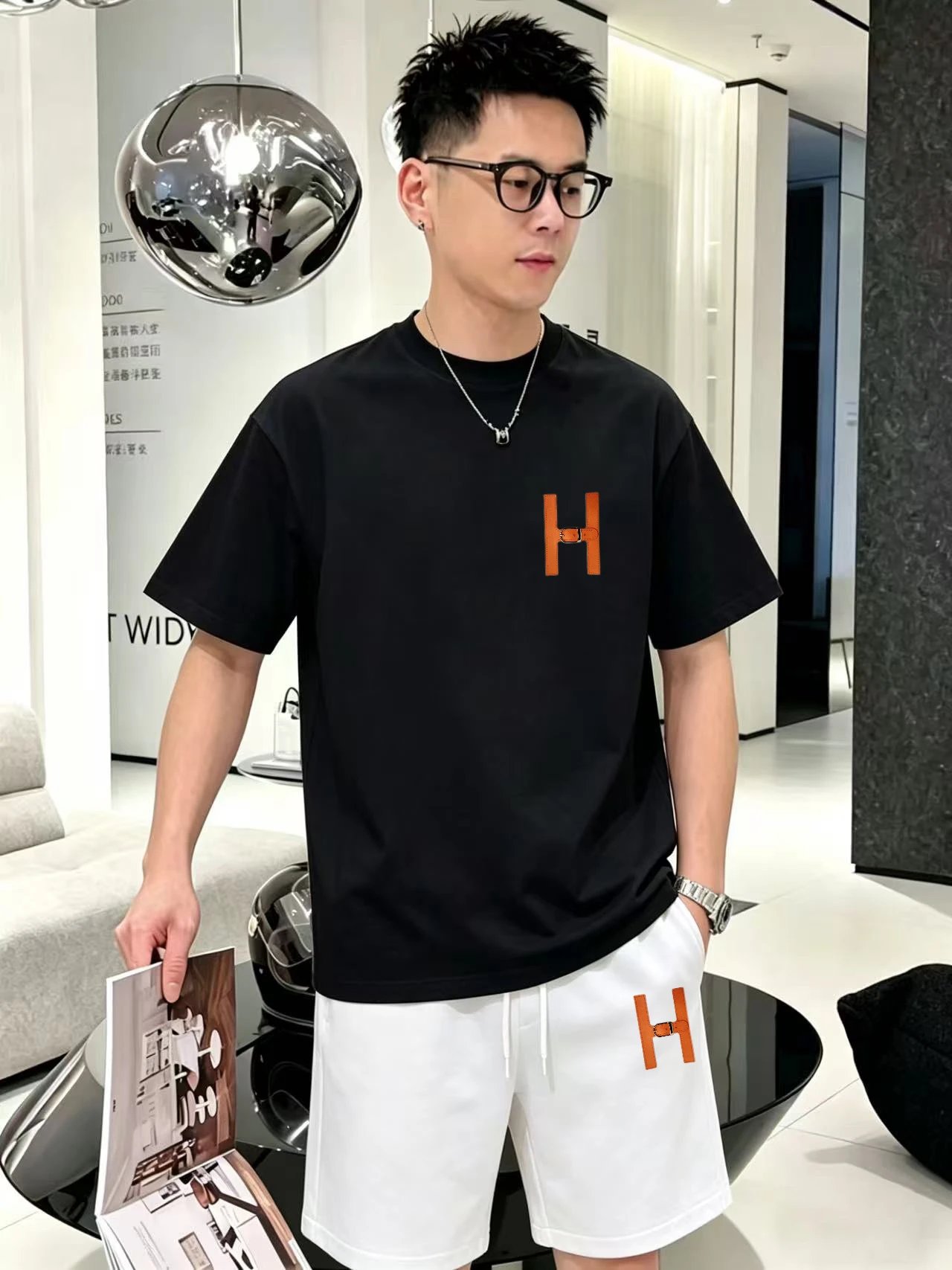 Hermès Black T-Shirt