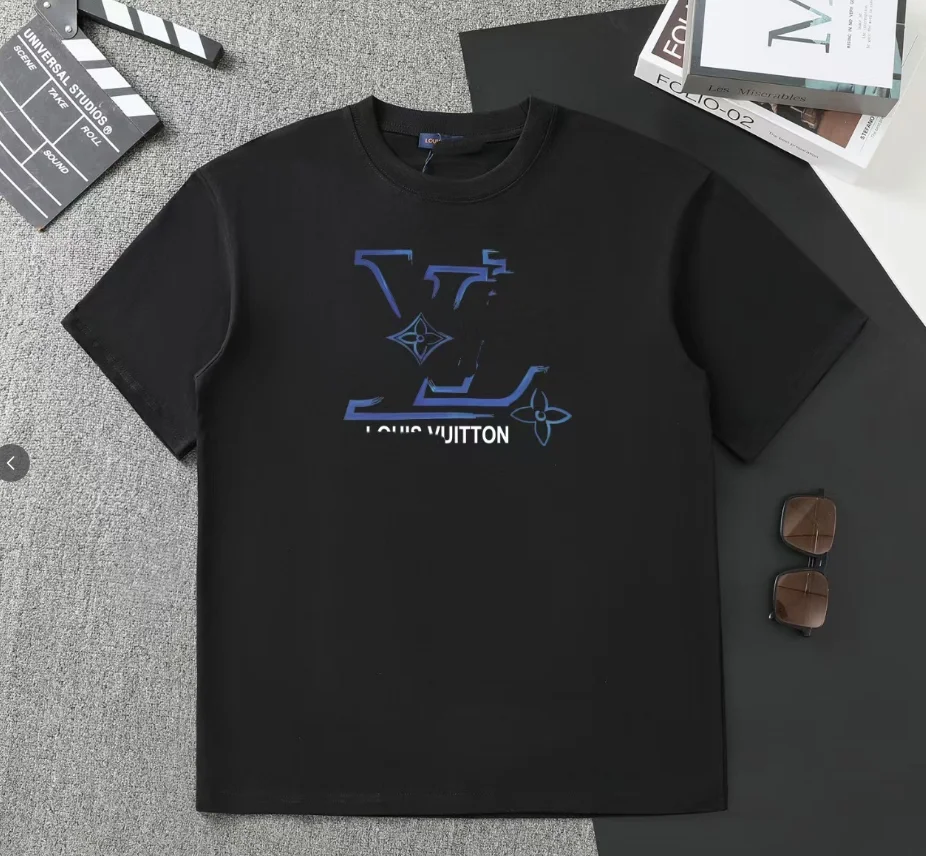 Louis Vuitton Black 