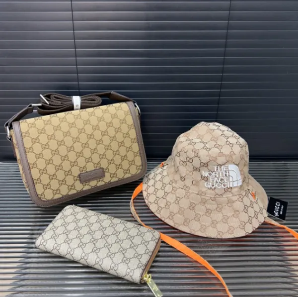 Gucci x The North Face GG Supreme Bucket Hat and Crossbody Bag Set Beige - 1