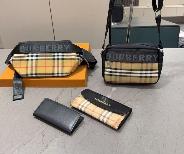Burberry Vintage Check Black Bag