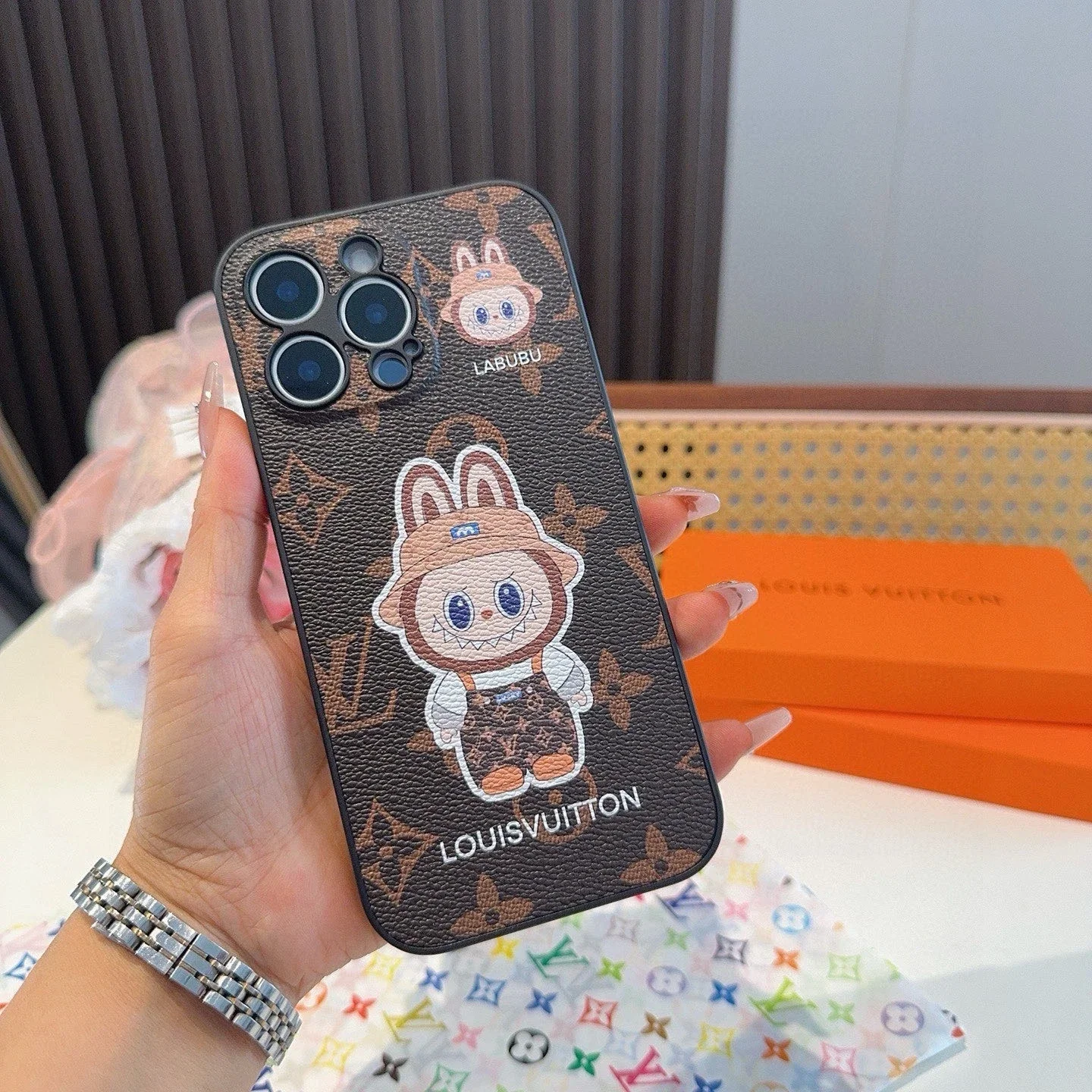 Louis Vuitton Brown 
