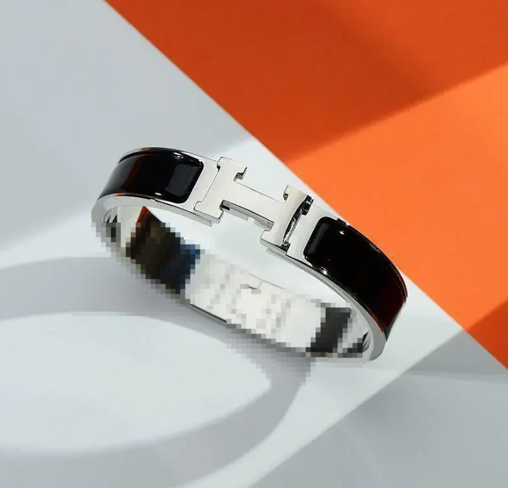 Hermès Clic H Grey Enamel Gold Tone Bangle