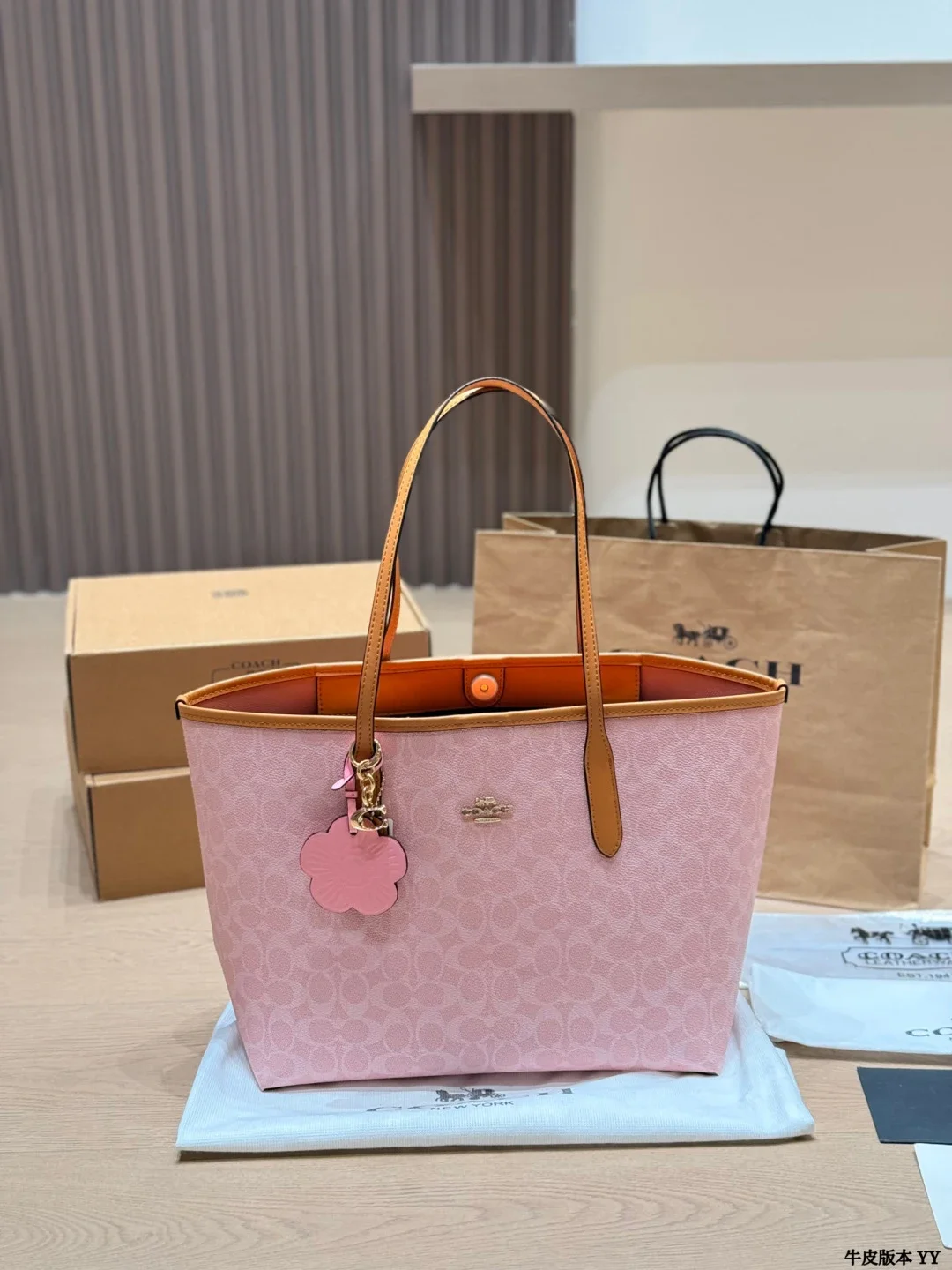 Coach Signature Pink