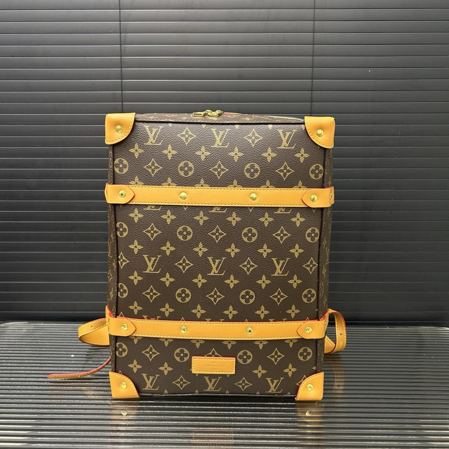 Louis Vuitton Brown 