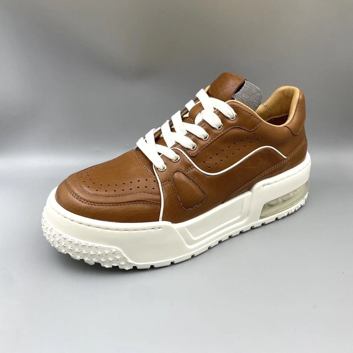 Tod's Brown Sneakers