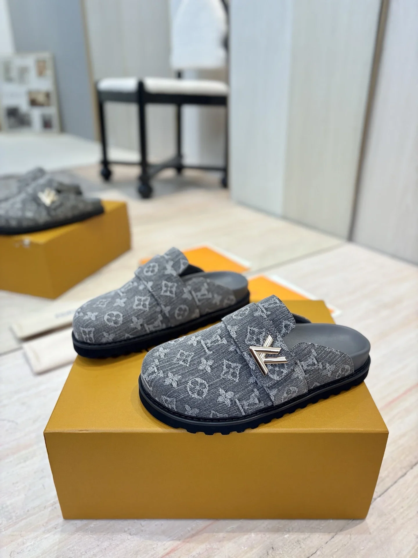 Louis Vuitton Grey S