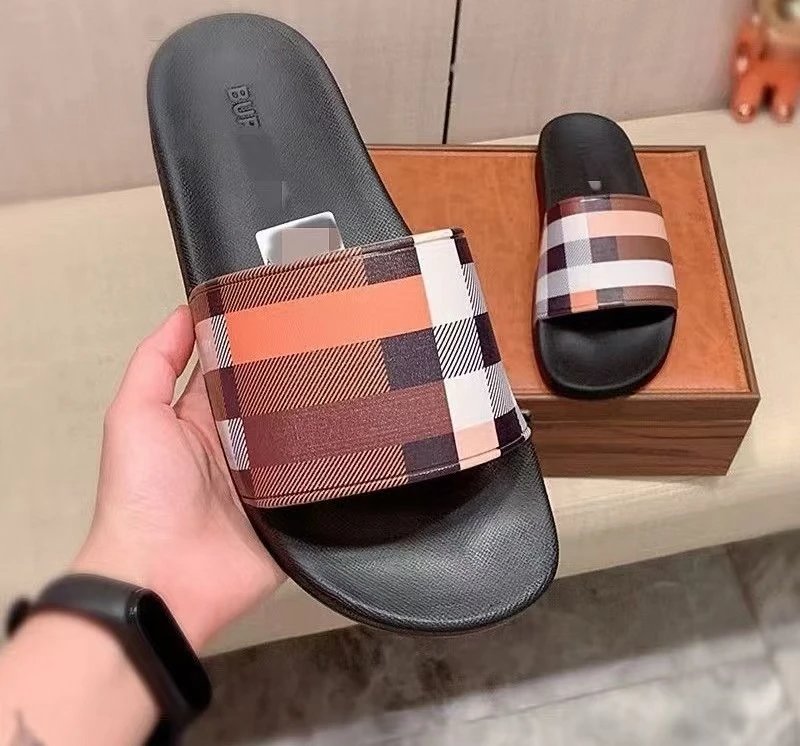 Burberry Black and O