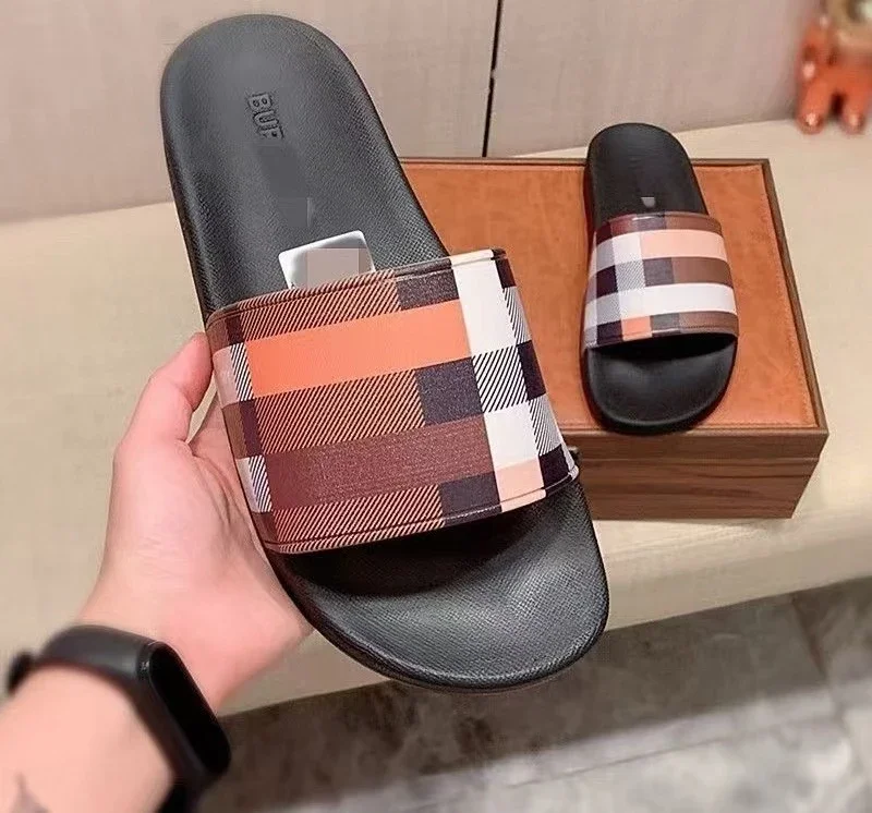 Burberry Black and O