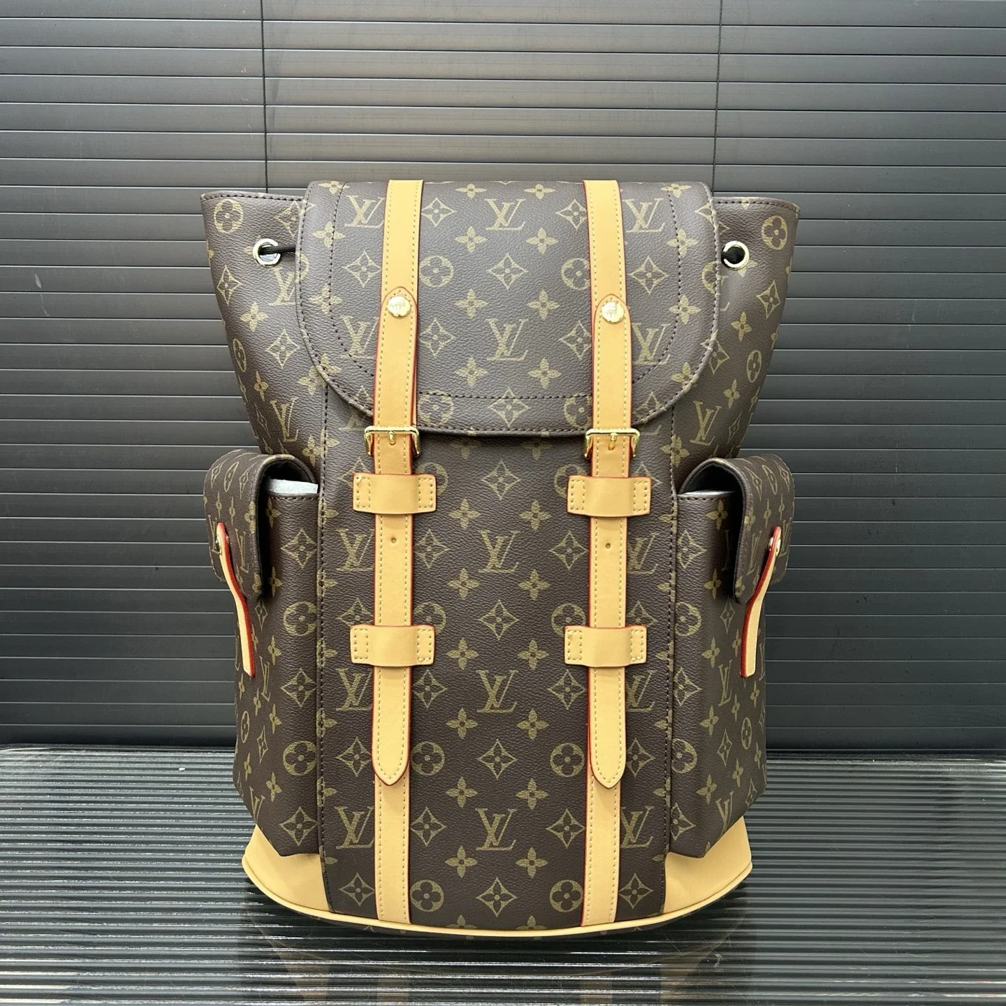 Louis Vuitton Brown 