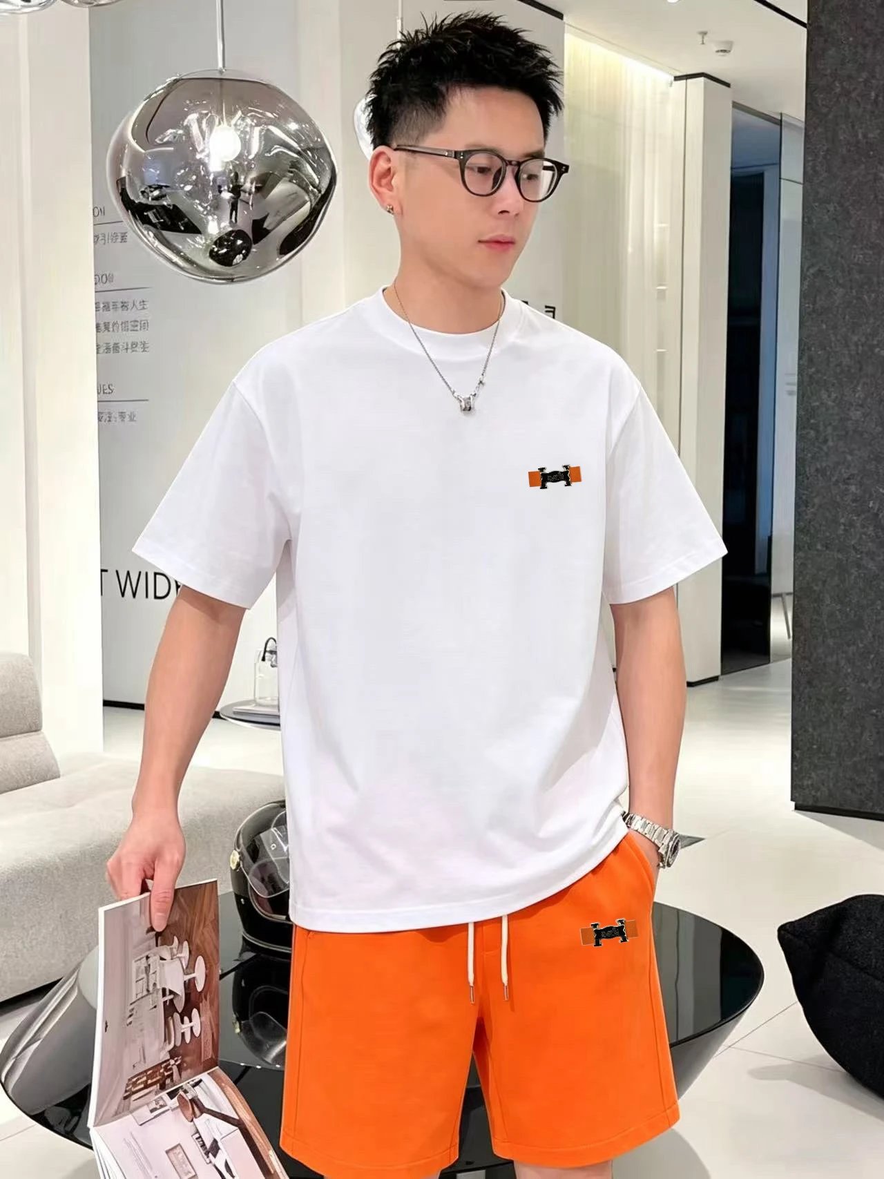 Hermès White T-Shirt Orange Shorts