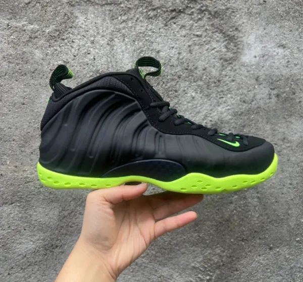 Nike Foamposite One Volt Black Sneakers - 1