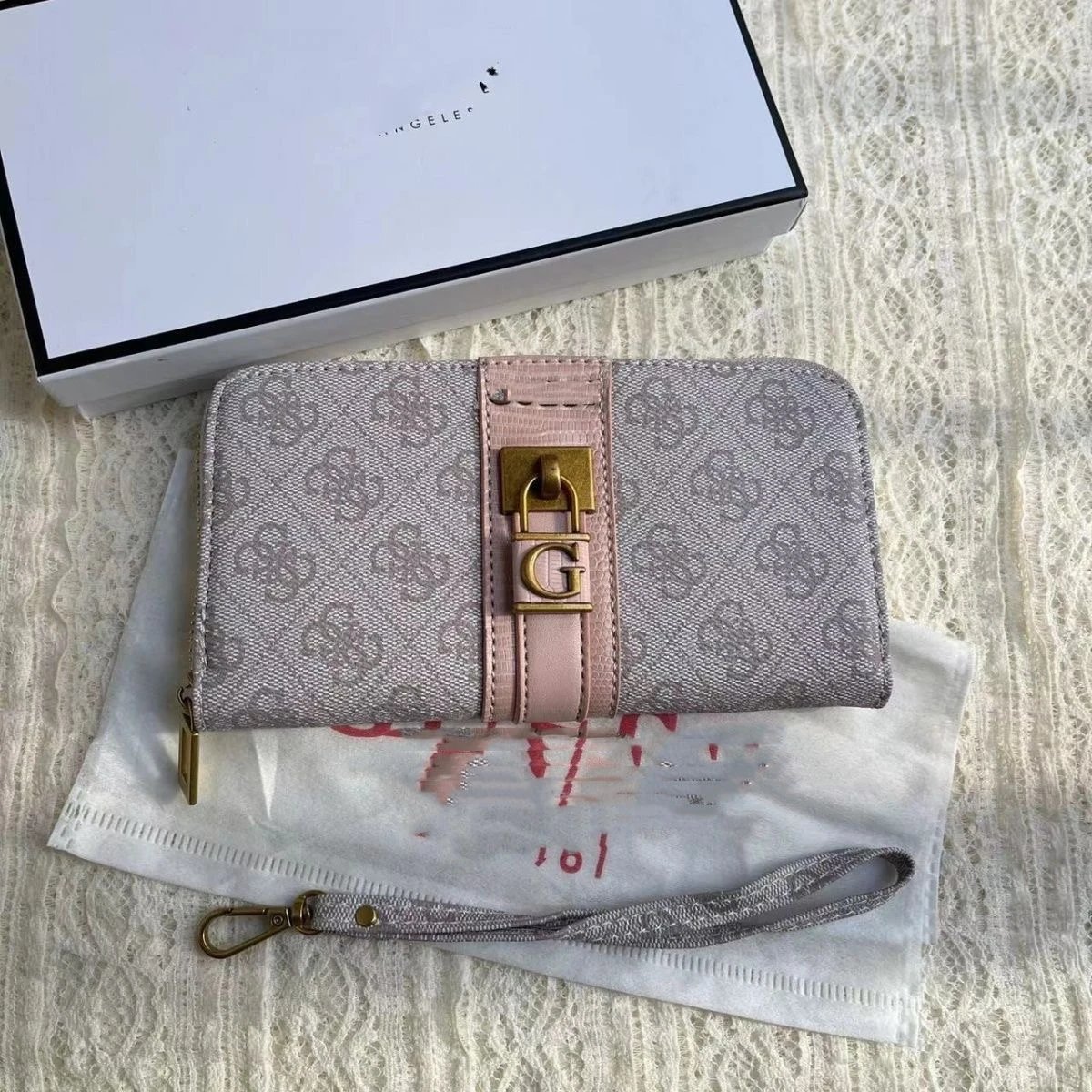 Guess Timeless Cream Floral Print Zip Around Wallet