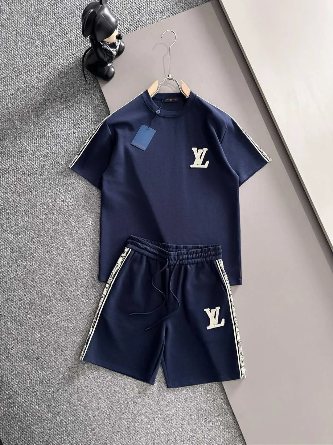 Louis Vuitton Navy T