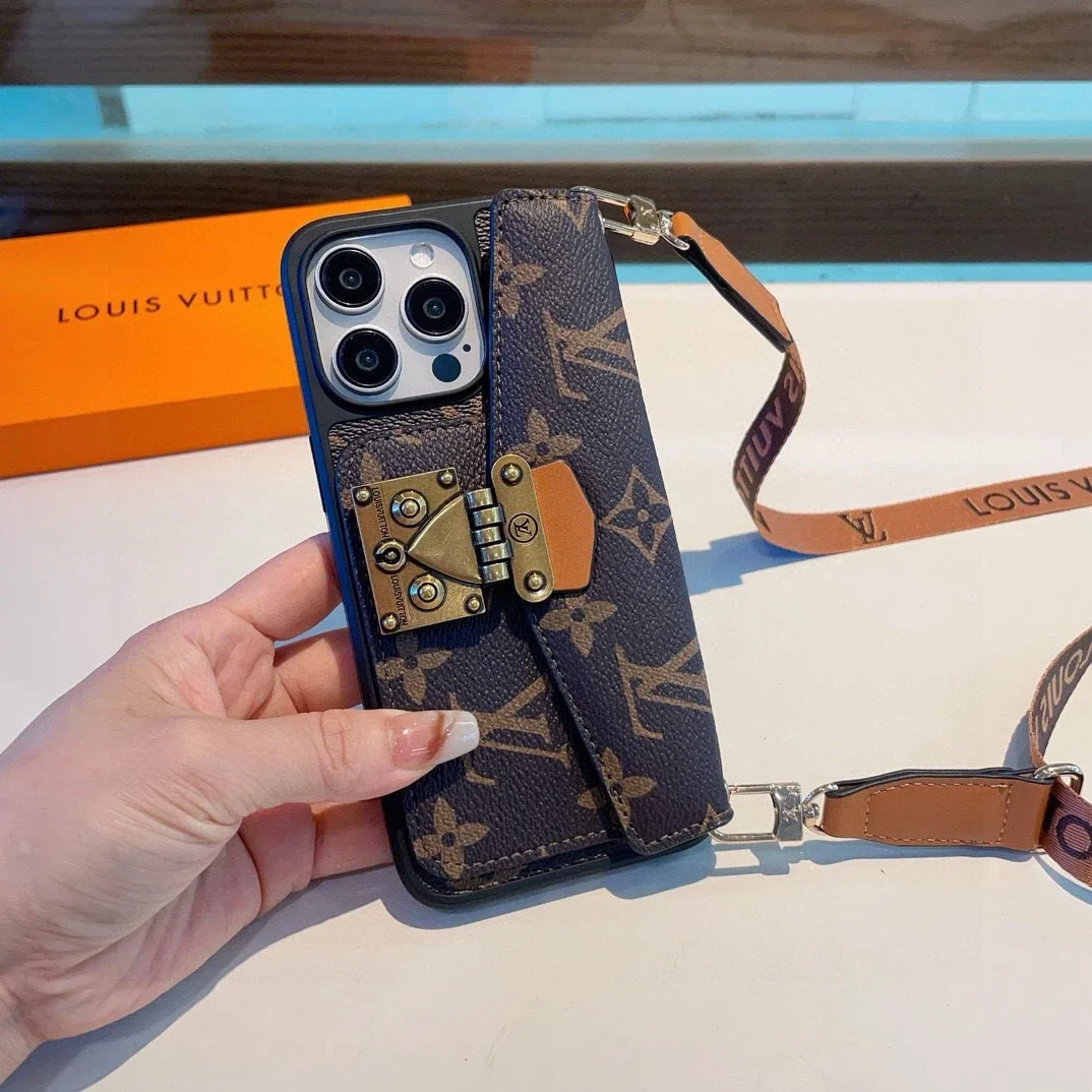 Louis Vuitton Brown 