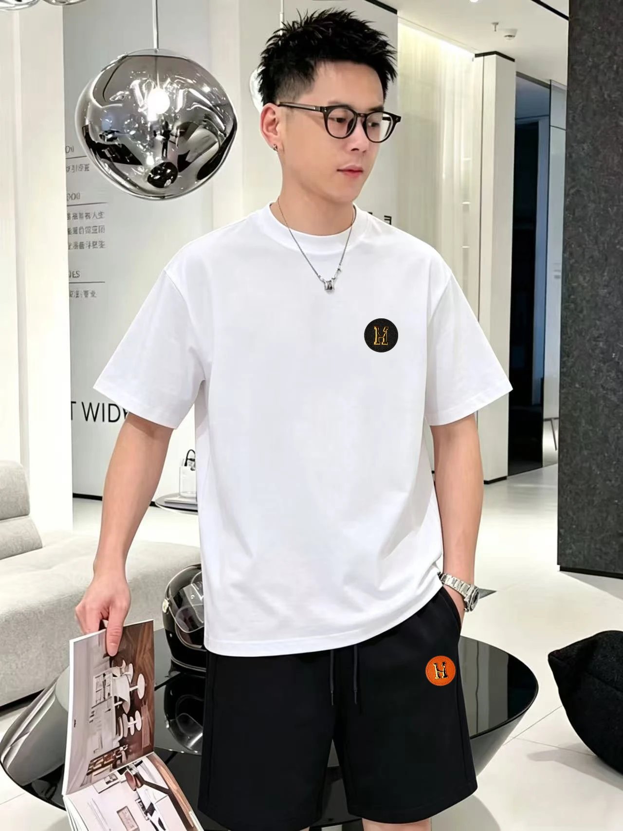 H T-Shirt White T-Sh