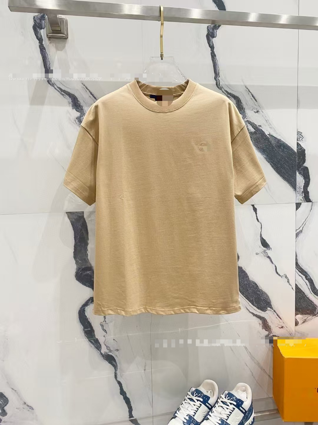 All-over printed letter short-sleeved T-shirt