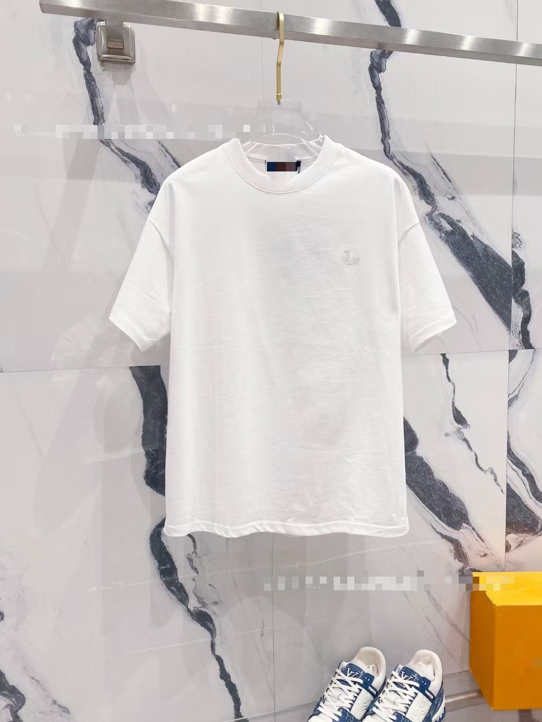 All-over printed letter short-sleeved T-shirt