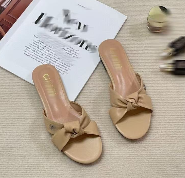 Cool women's outer wear fashion summer sexy round toe open toe bow beach flat support