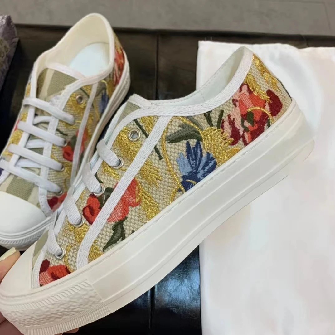 High-end foreign trade flat shoes embroidered letter canvas shoes white shoes fashion shoes