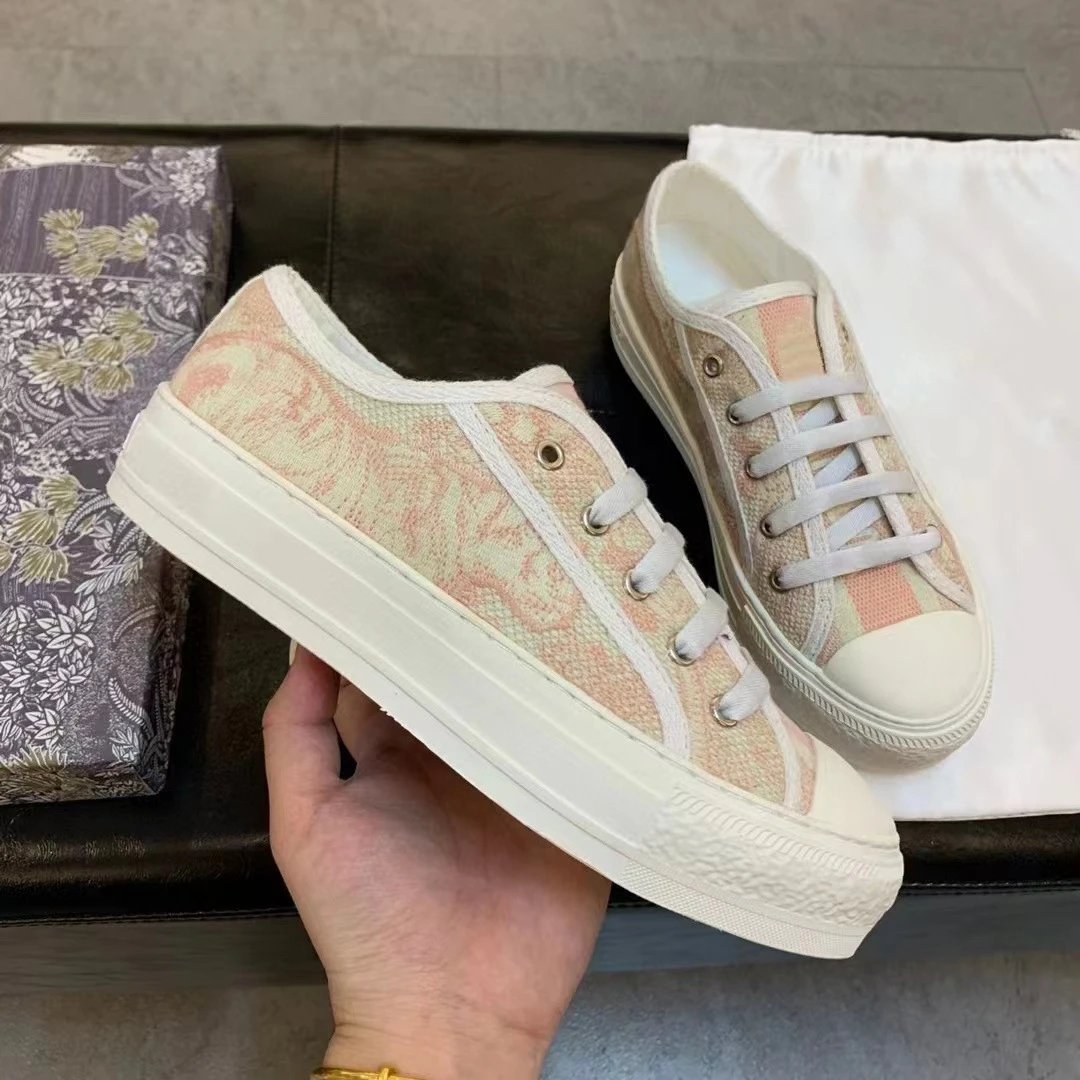 High-end foreign trade flat shoes embroidered letter canvas shoes white shoes fashion shoes