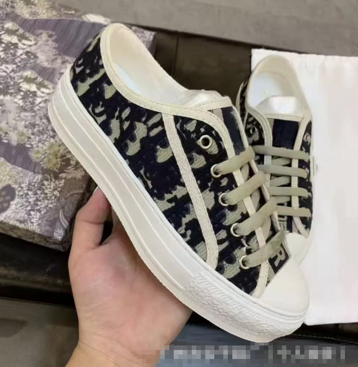D retro embroidered letter canvas shoes for women flat versatile inner heightening breathable