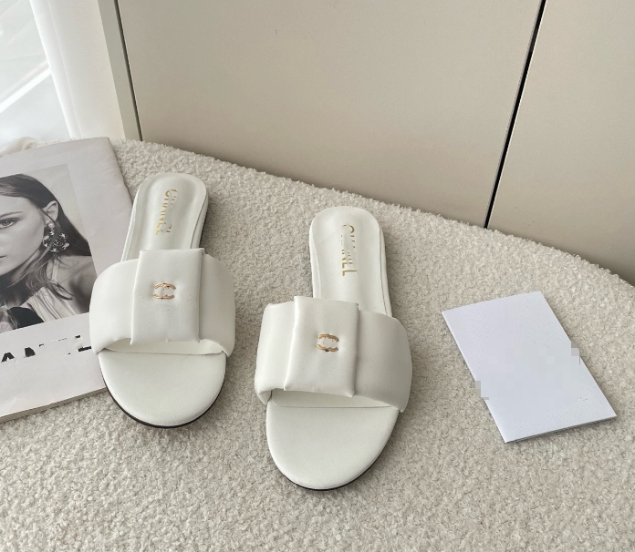 Chanel style women's summer home wear high round toe flat bottom single pillar slippers