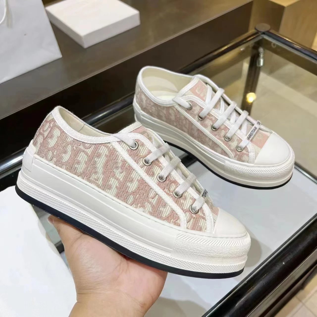 D embroidered 2024 thick-soled canvas shoes letter series casual shoes college style all-match