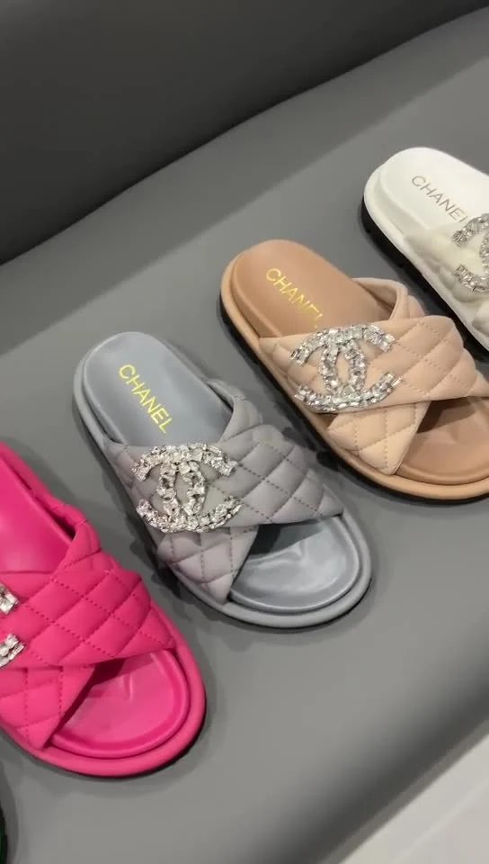 Foreign trade diamond buckle diamond slippers women's thick bottom head cross sandals